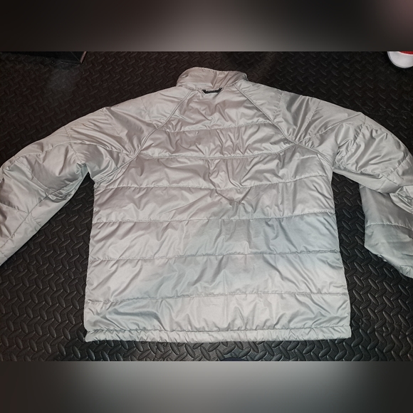 Columbia sports puffer jacket - Picture 9 of 13